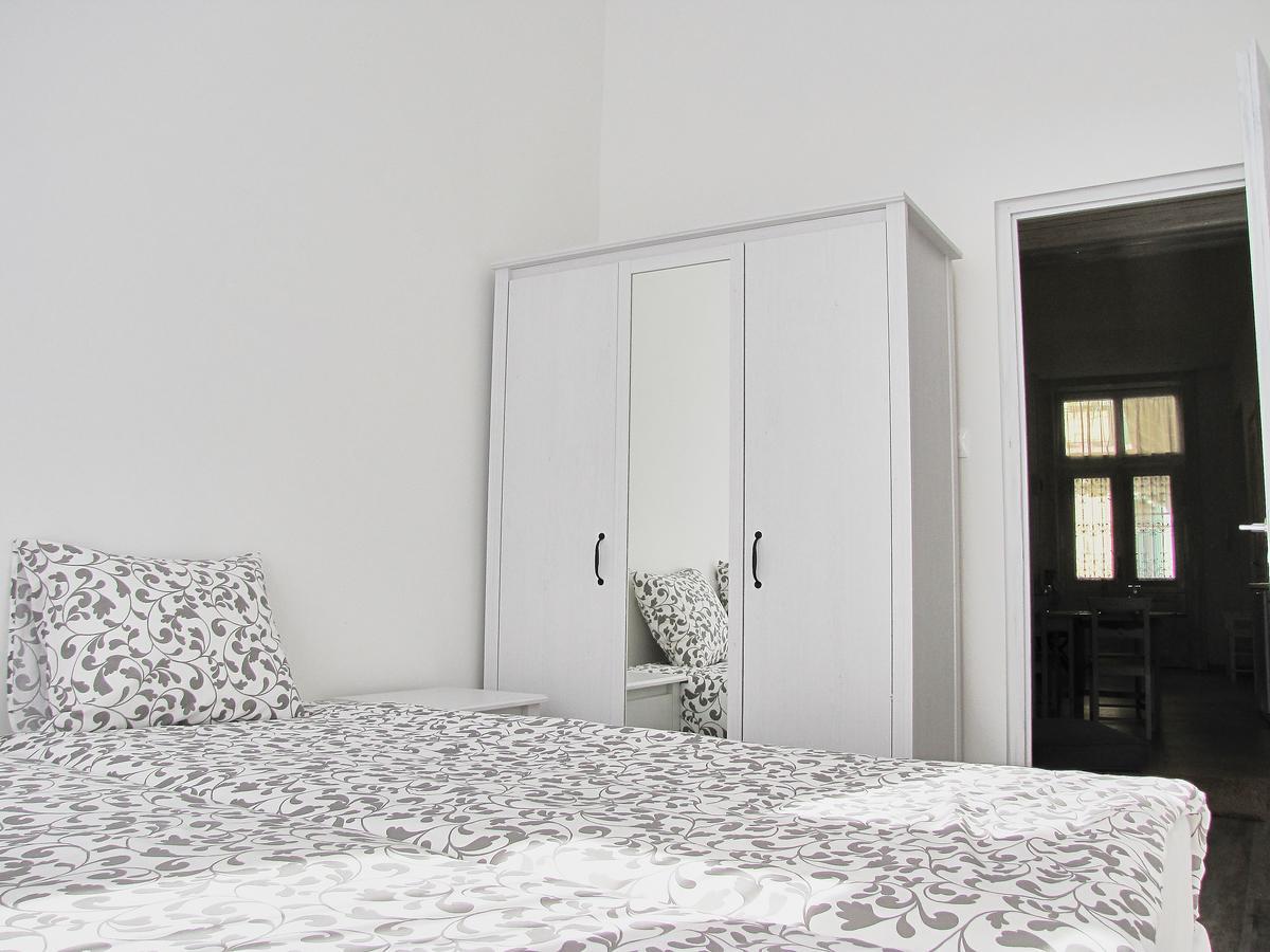 Shabby Chic | Apartment